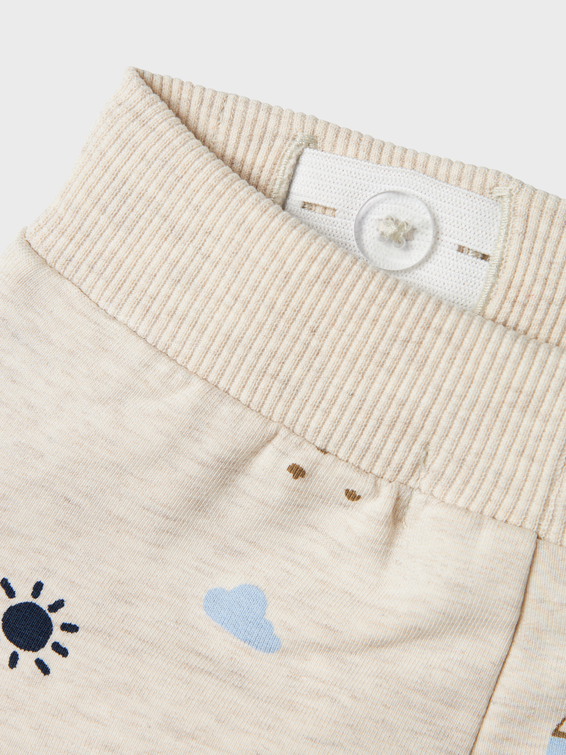 model_shot-front_full